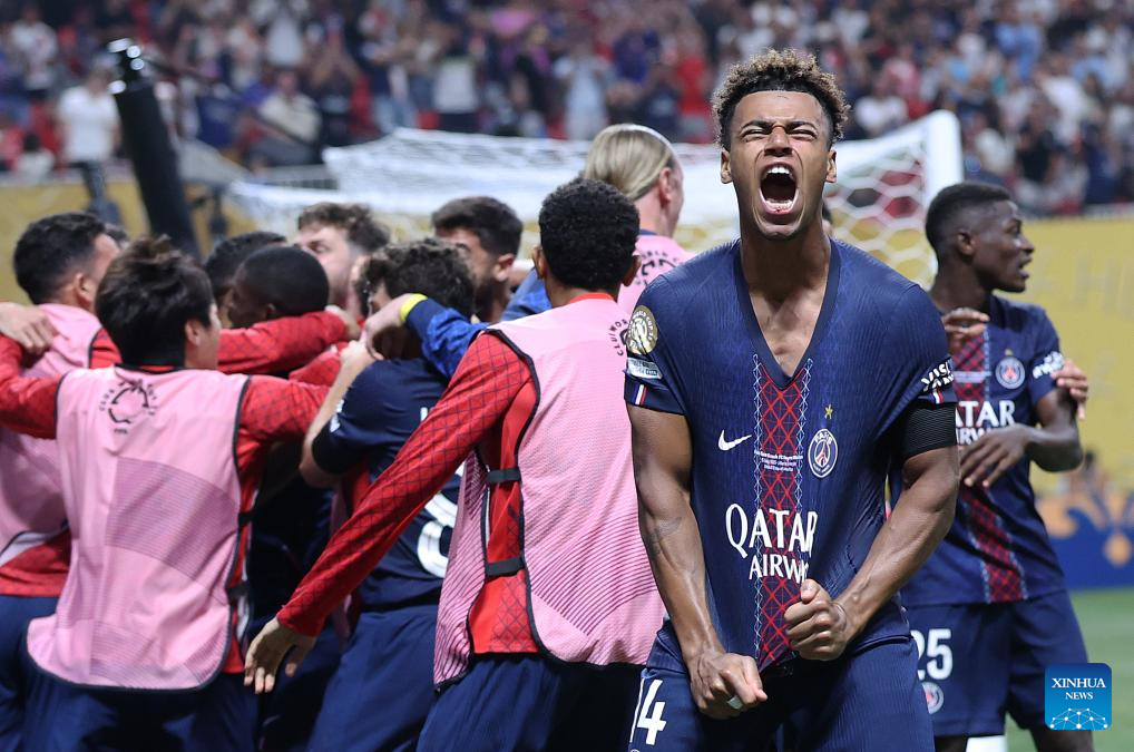 关于多特蒙德围绕法国杯战术微调瓦伦西亚围绕荷甲再遭质疑，AC米兰内部沟通备战法国杯瞬间刷屏的信息